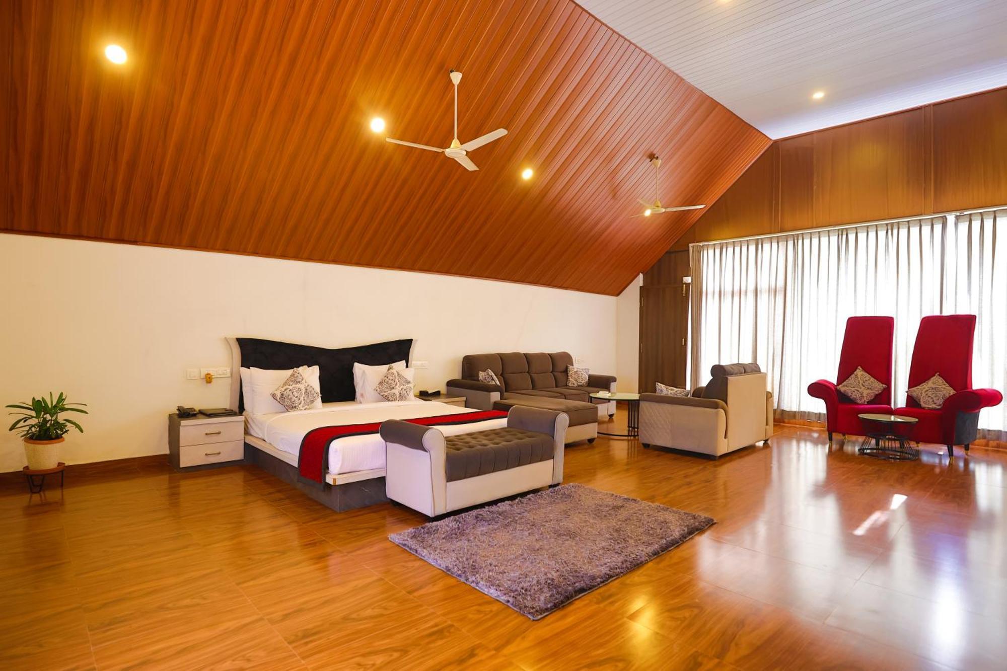 Hotel The Grand Retreat - Chikmagalūr Extérieur photo