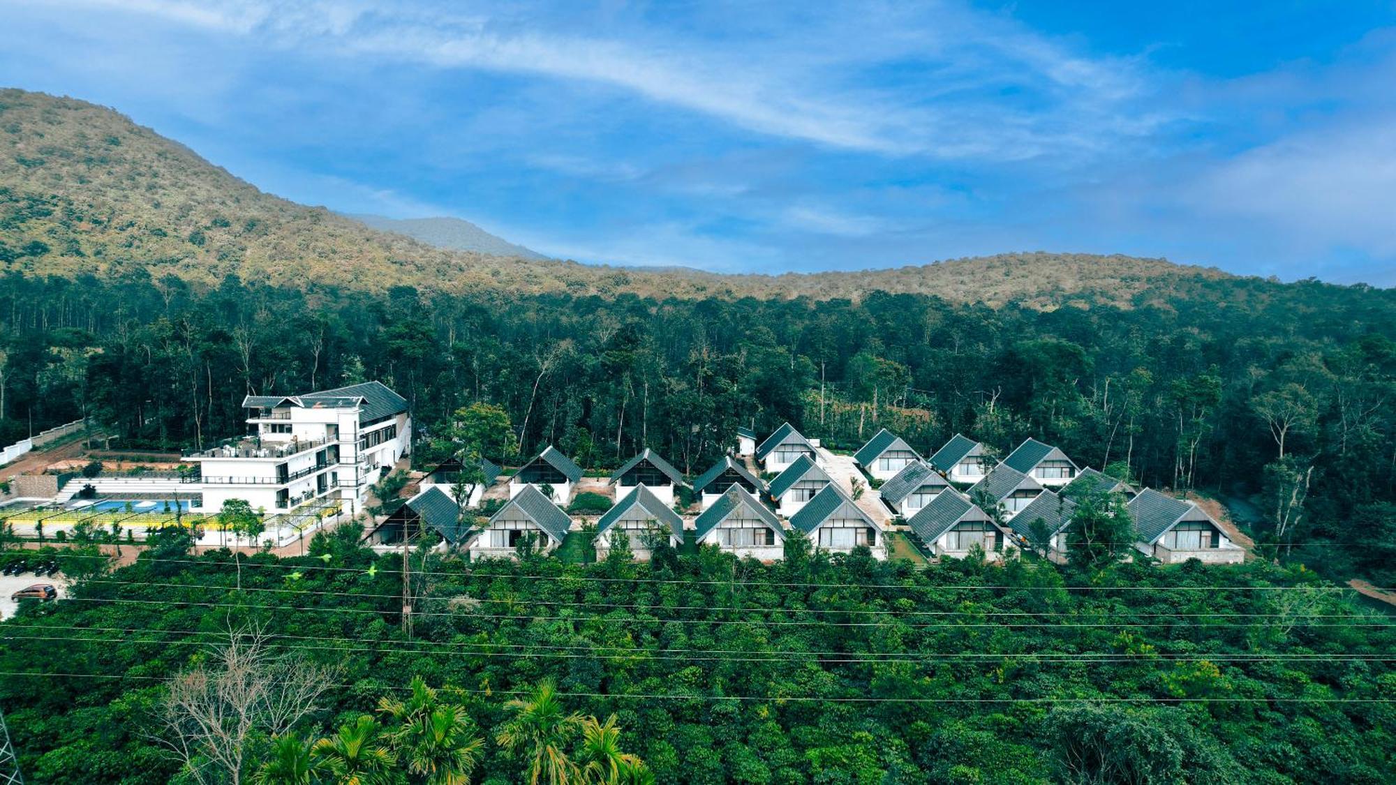 Hotel The Grand Retreat - Chikmagalūr Extérieur photo